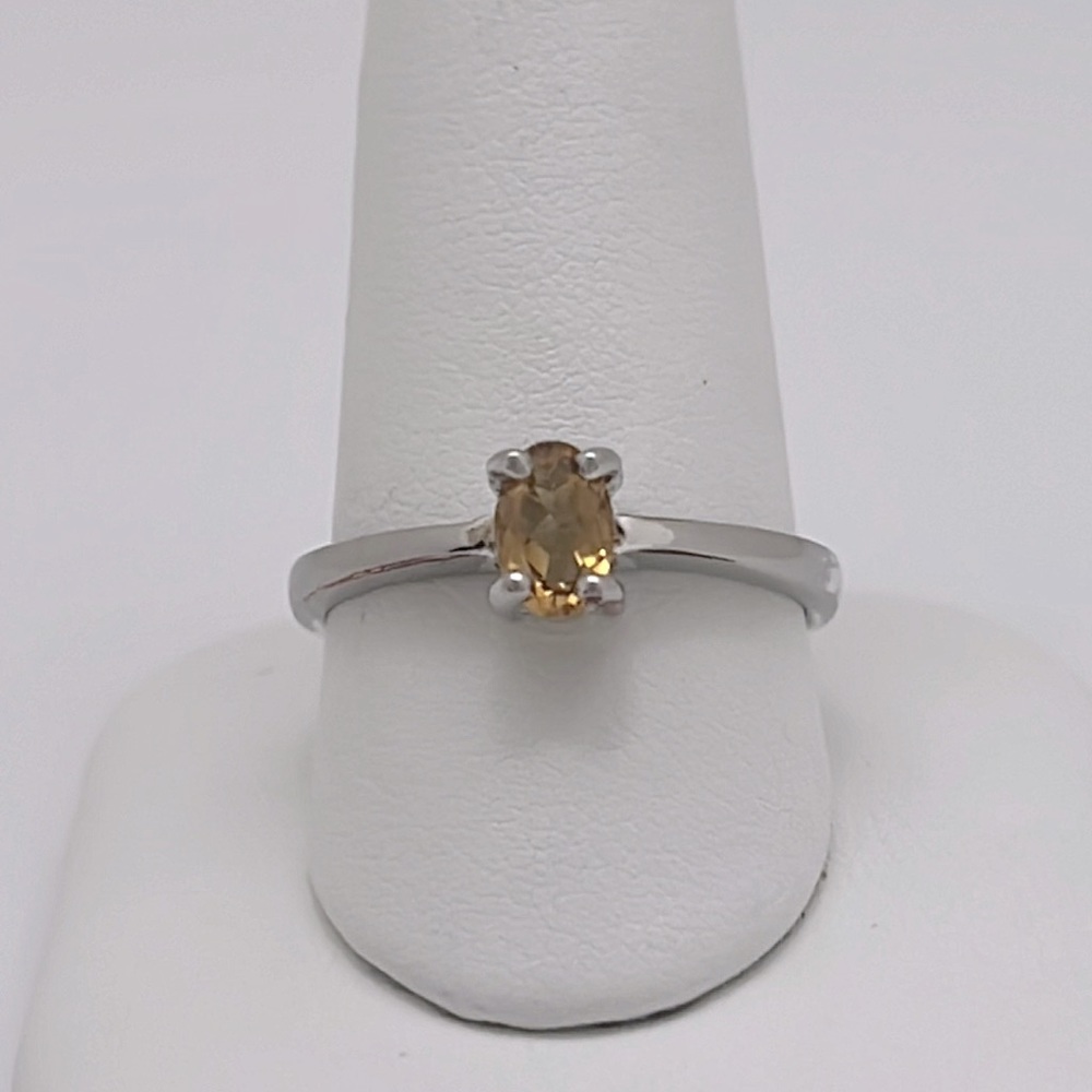 Women’s Sterling Silver Golden Topaz Basket Set Ring
